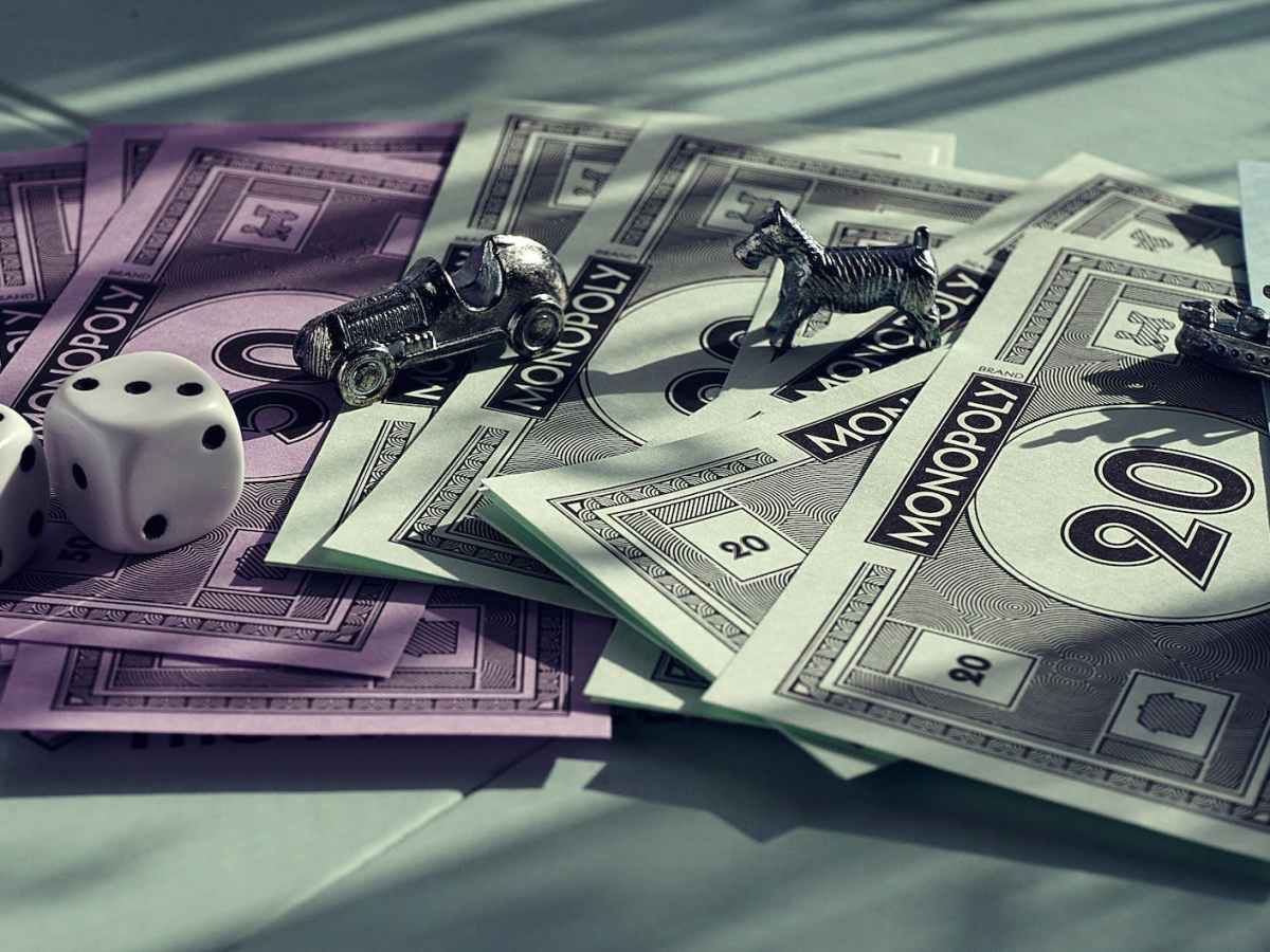 Earn Stacks of Cash by Playing the STAX Investing&nbsp;Game!